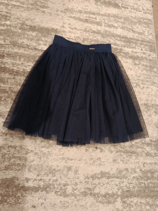 Spódnica tiulowa w rozmiarze 140
