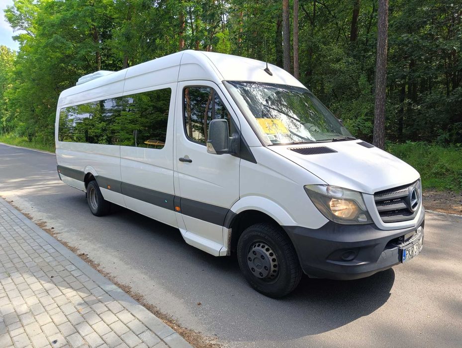 Przewóz osób , wynajem busa/autobus , przewozy szkolne i pracownicze.