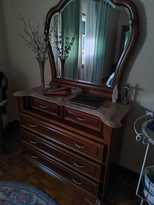 Cómoda quarto madeira