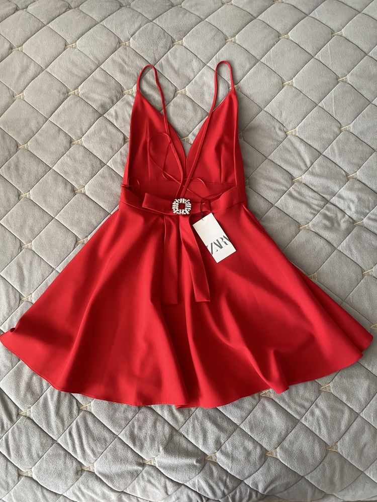 Продам нову сукню Zara з біркою