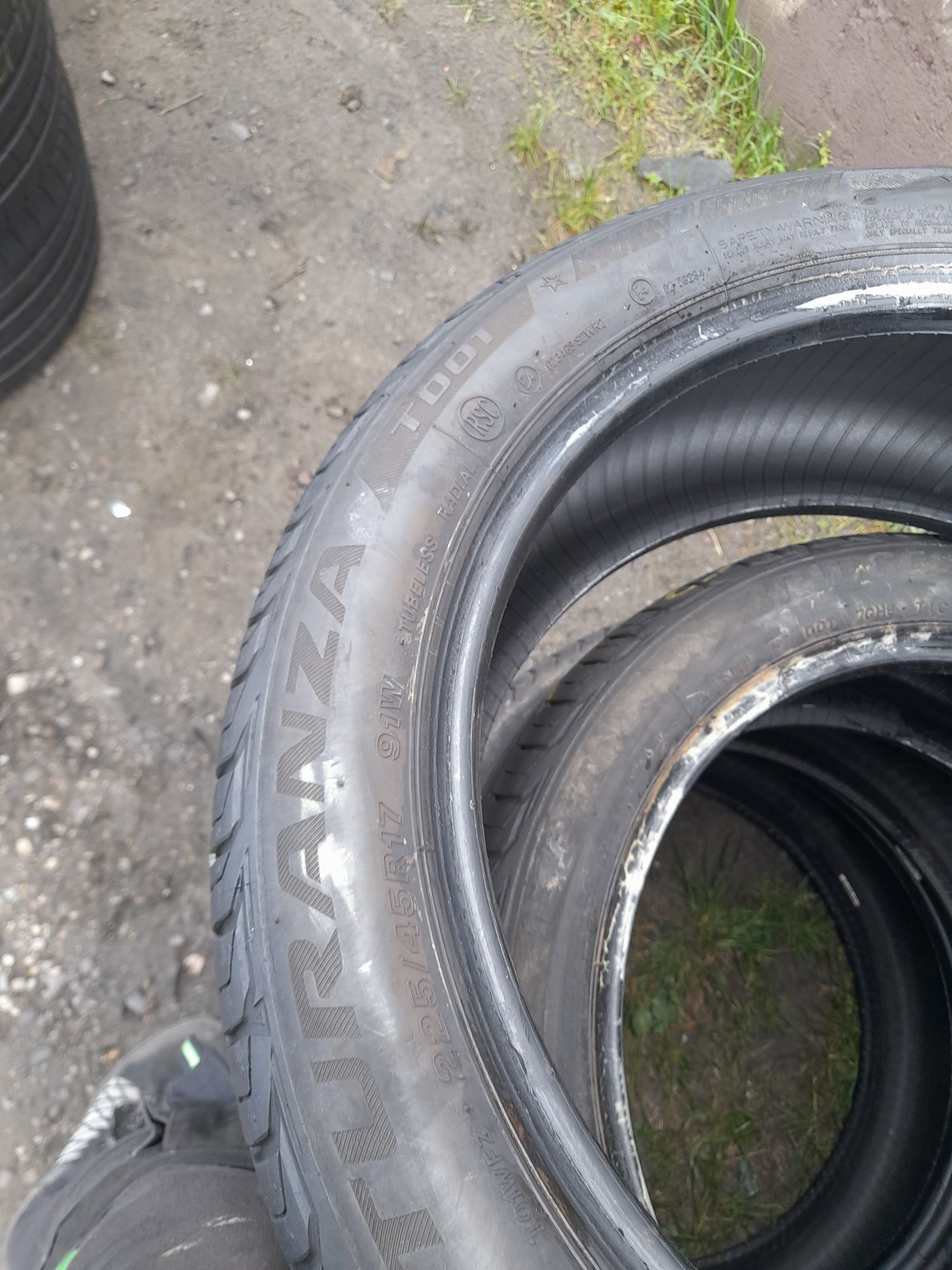 Opony używane 225/45/17 bridgestone runflat 2x6 mm