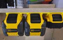 Uchwyt do baterii Dewalt i Flexvolt/różne rozmiary i kolory