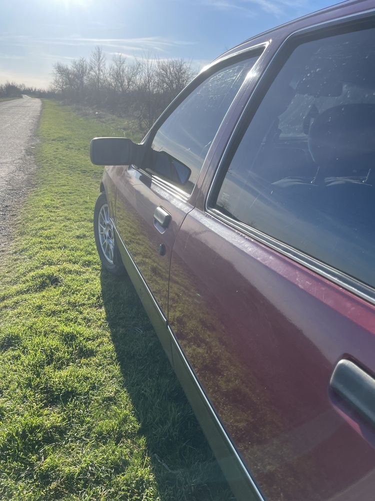 Ford Sierra 2,3D