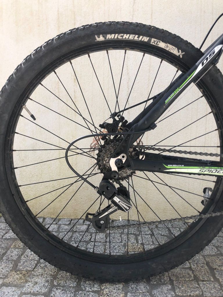 Bicicleta com pouco uso perfeita para btt