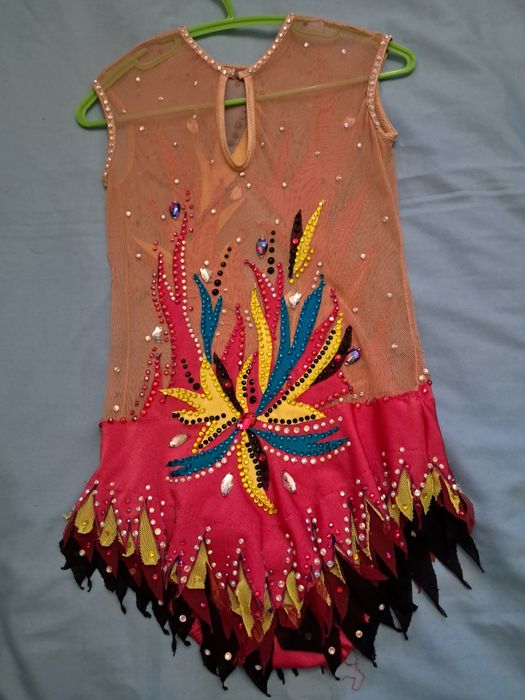 Купальник для художественной гимнастики