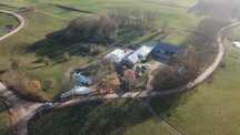 Gospodarstwo rolne 20,71 ha z zabudowaniami, droga asfaltowa