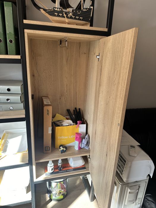 Выставочный/офисный стеллаж