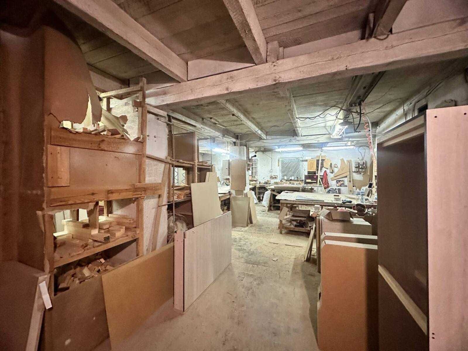 Продаж виробничо- складського приміщення 330м2.