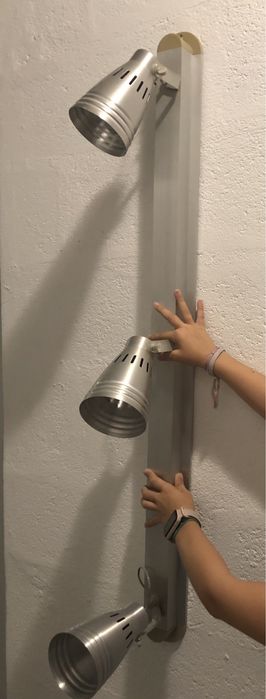Régua 3 lâmpadas Ikea krämare candeeiro