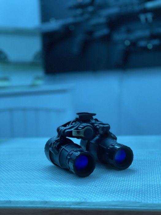 DTNVS ACTinBlack (White Phosphor) — бінокуляр