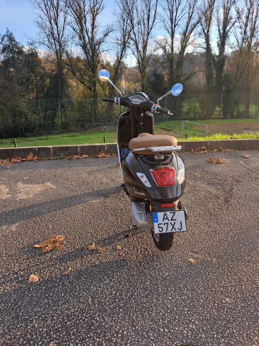 Moto Vespa 125 Primavera como nova