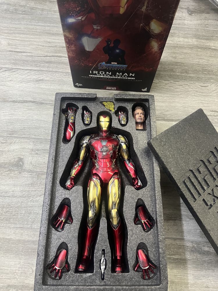 Hot toys iron man mark 85 batle demage