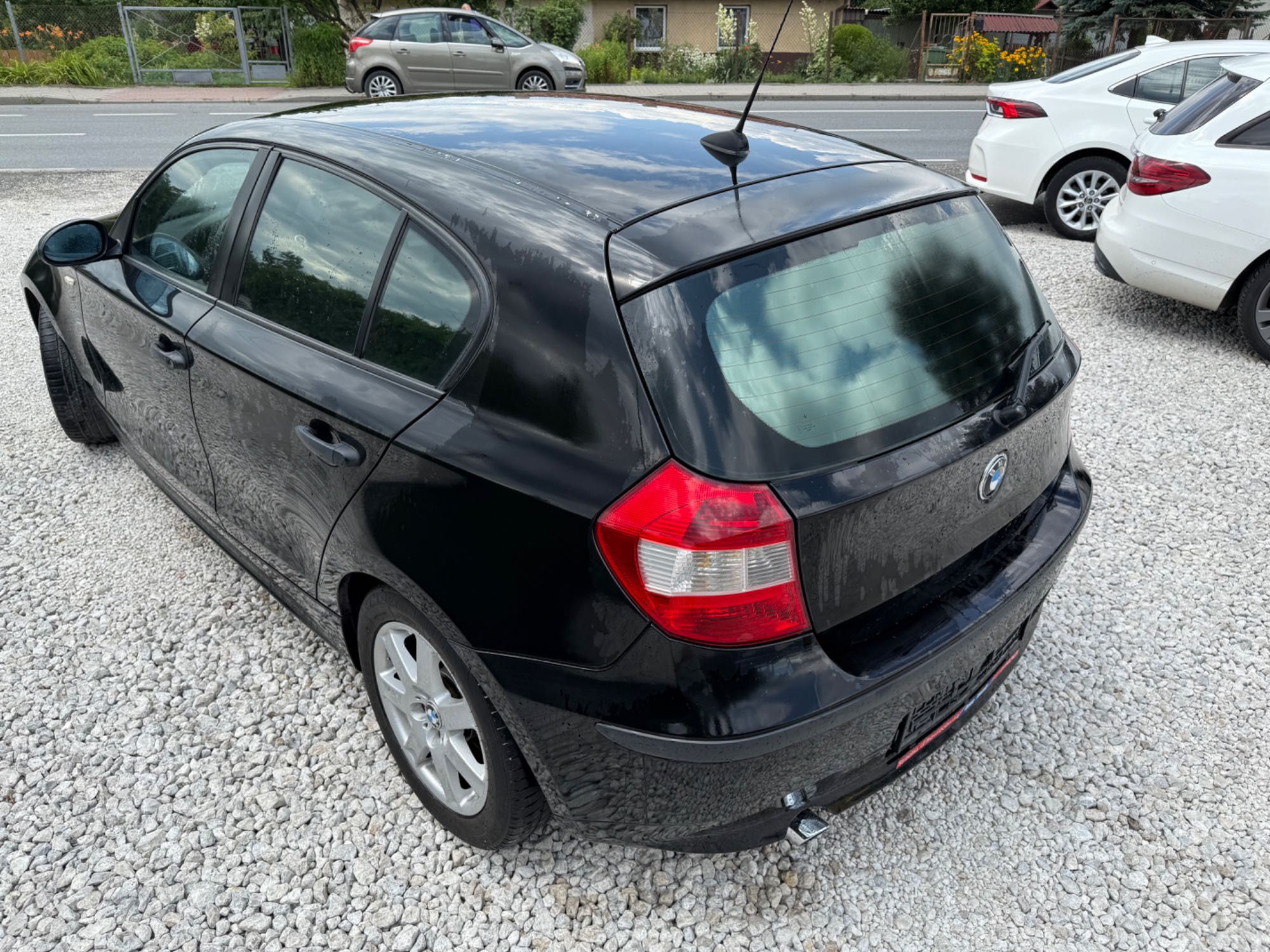 Bmw seria 1 z 2006 Roku Nowy Rorzad i Nowy Olej Alu 2 tylko 157000 tys