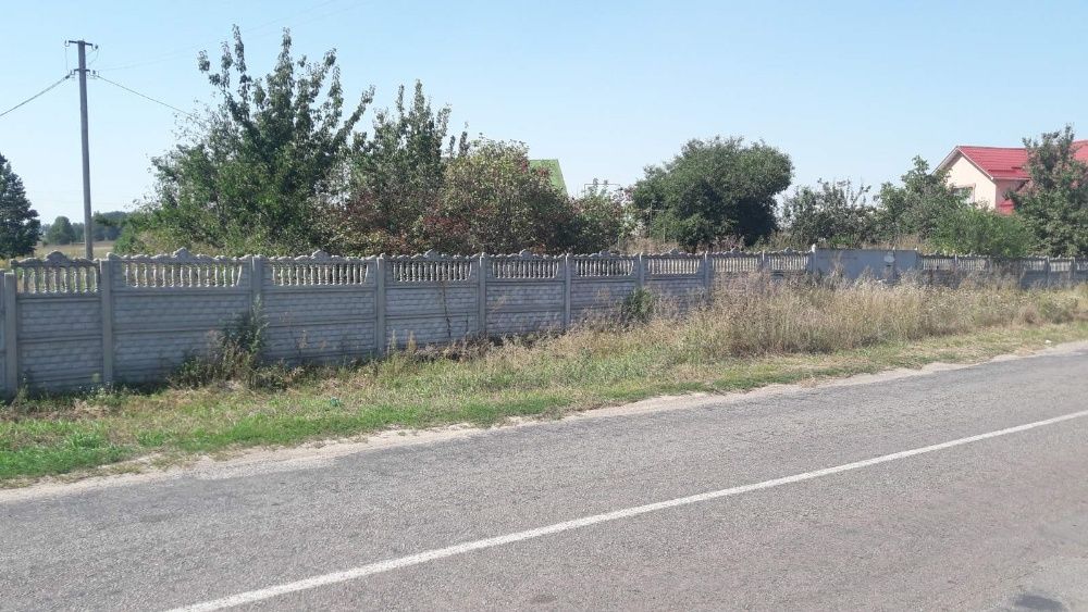 Продам хату з земельною ділянкою(Михайлівка-Рубежівка)