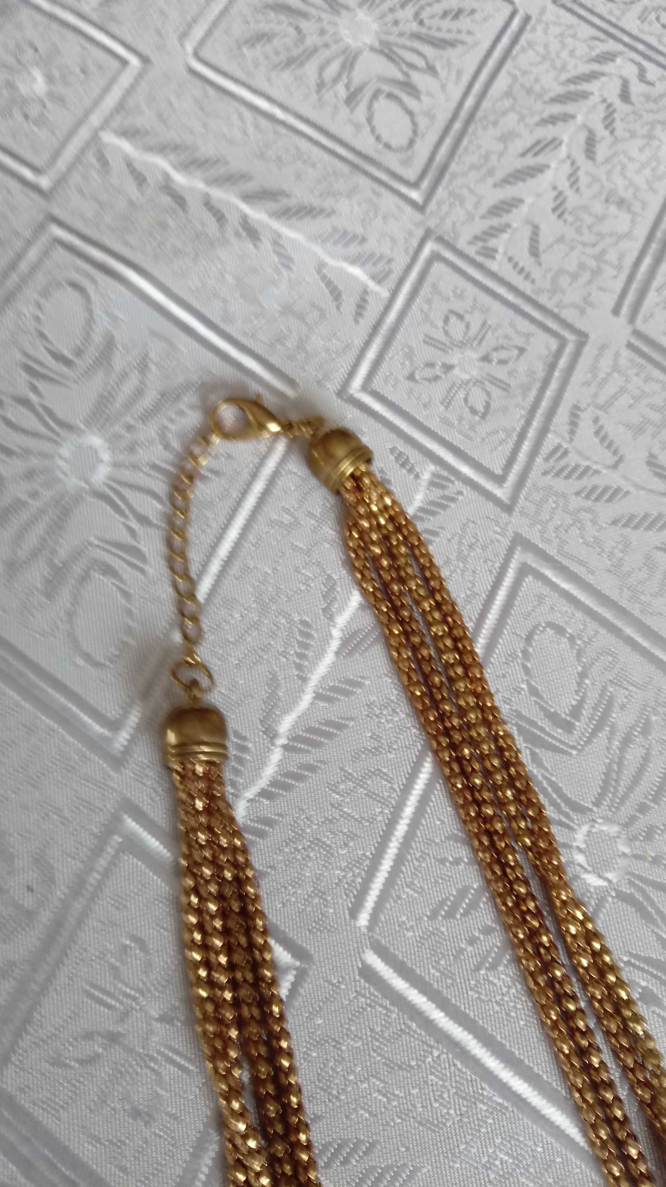 Łańcuszek,kolor stare złoto, dł. 70 cm.