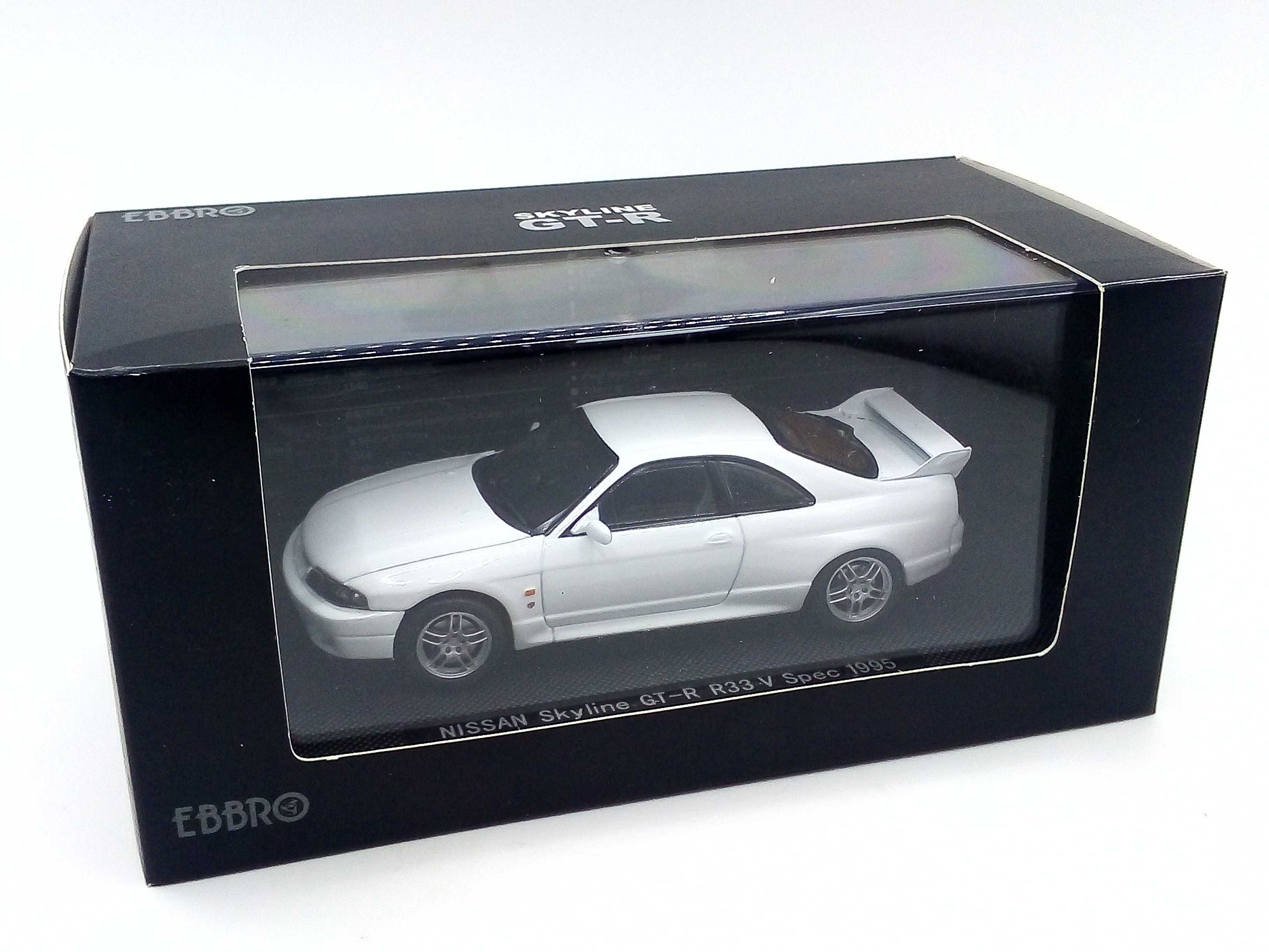 Nissan Skyline GT-R (R33) VSpec year 1995 white - skala 1:43 - Ebbro