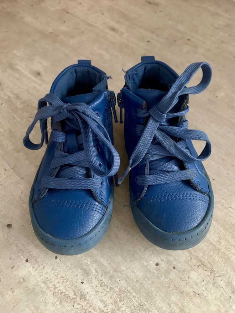 Buty na wiosnę Clarks 24
