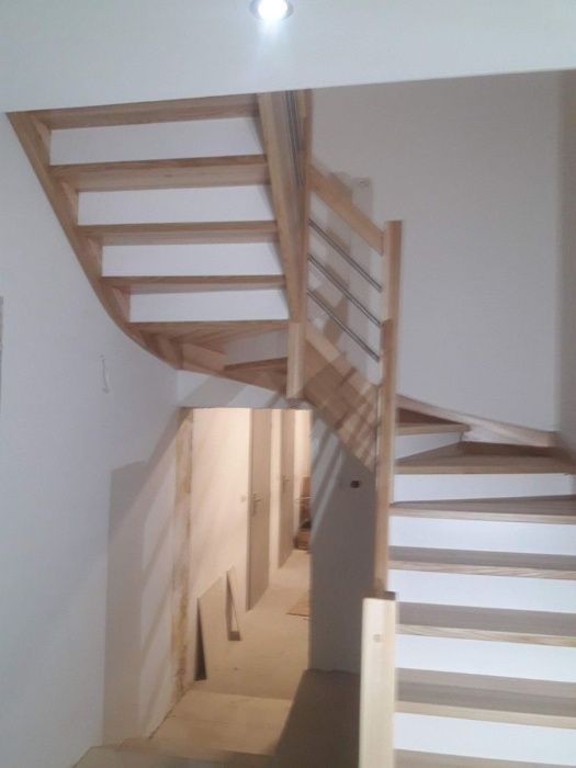 SCHODY samonośne drewniane producent montaż jesion buk