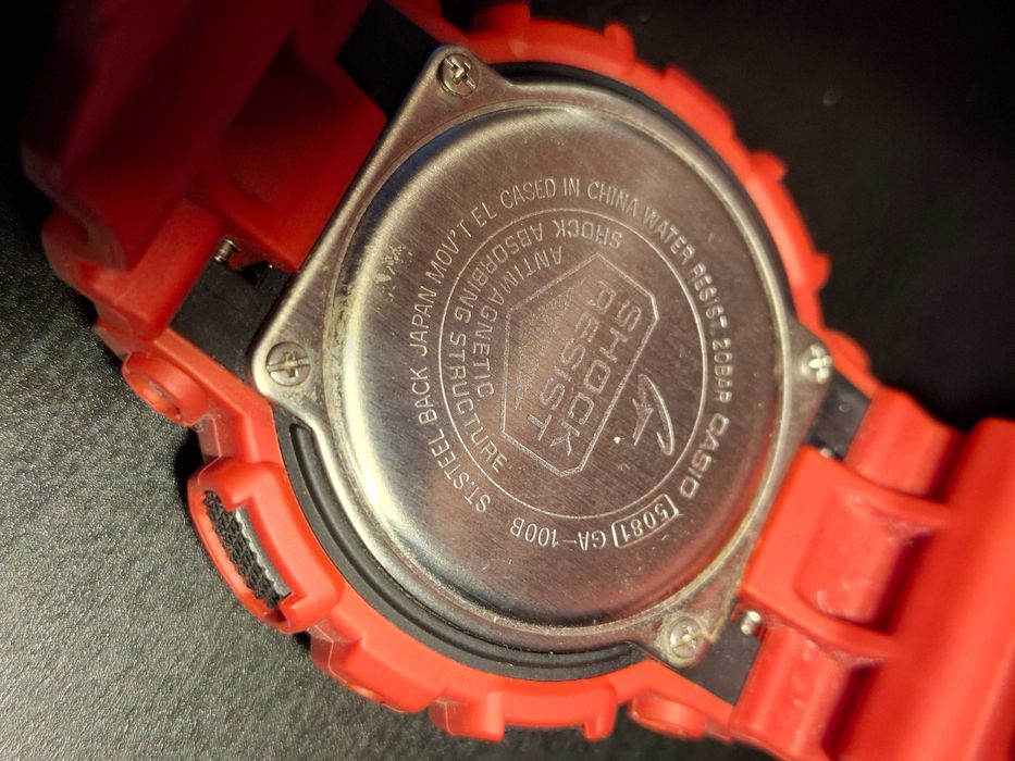 Zegarek G shock czerwony