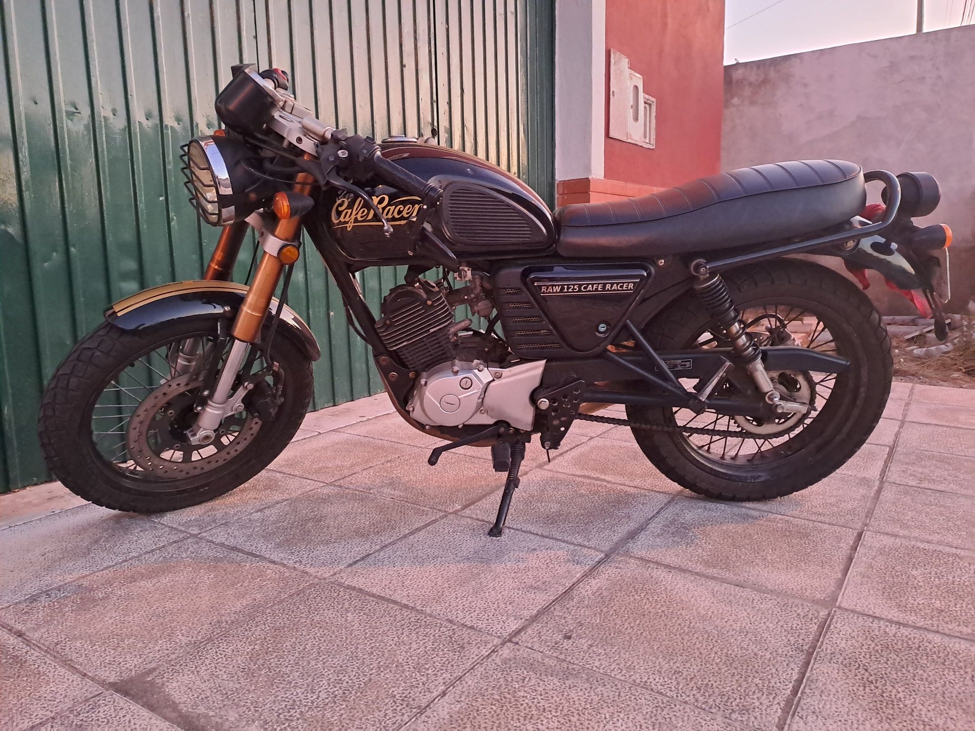 Hanway raw cafe racer 125cc