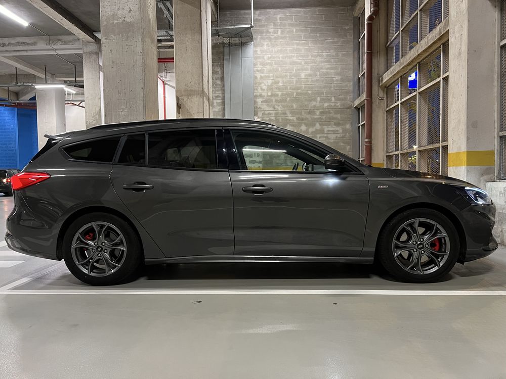 Ford Focus ST Line X (Carrinha - Versão 155cv)
