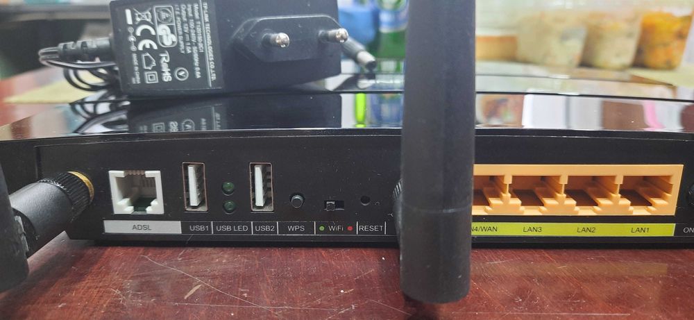 TP-LINK 300 TD-W8970