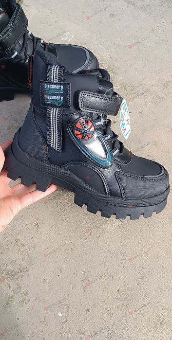 Зимові чоботи  дитячі ,дутики