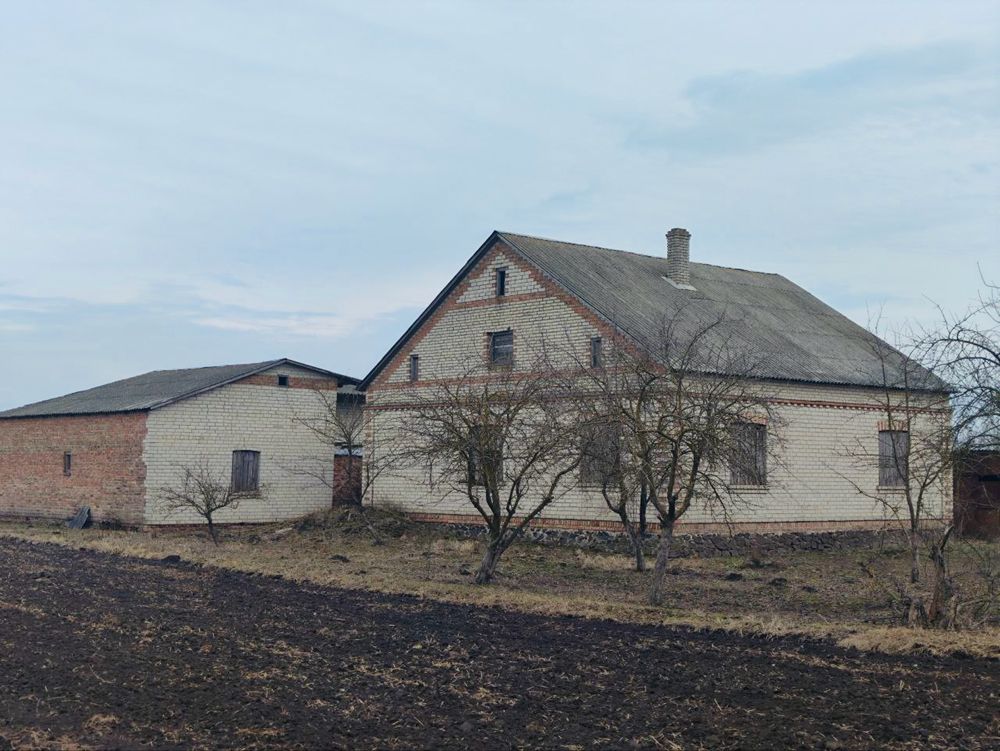 Продам будинок, незавршене будівництво