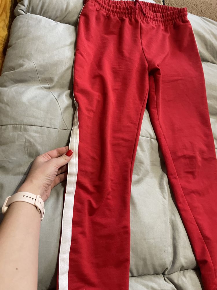 Красні штани
