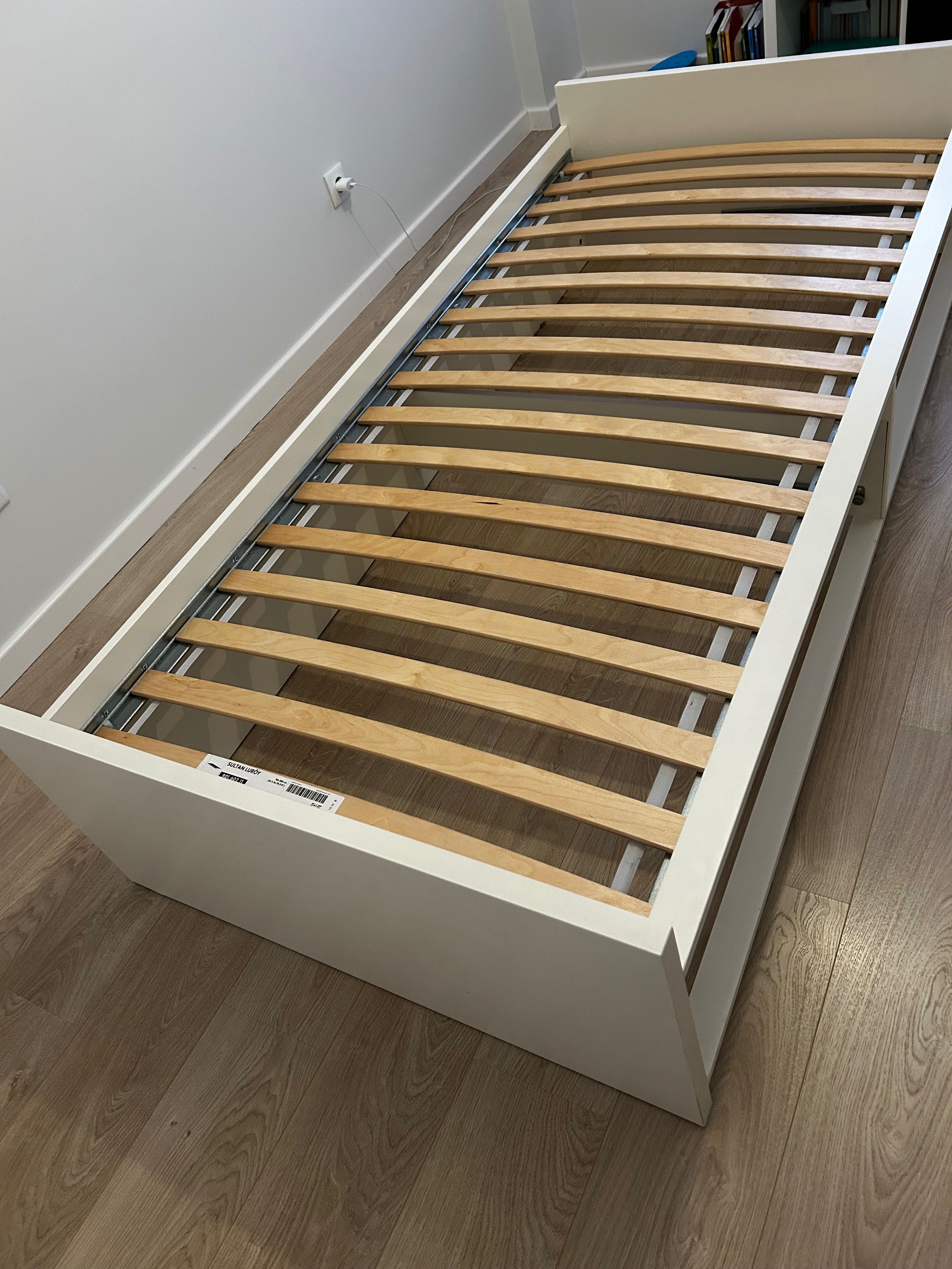 Cama individual IKEA