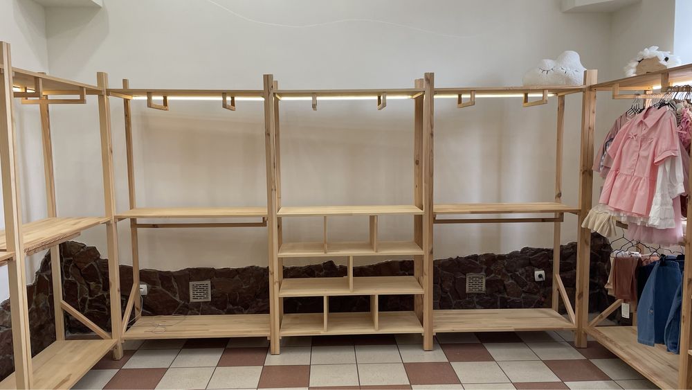 Стелажі магазинні деревяні