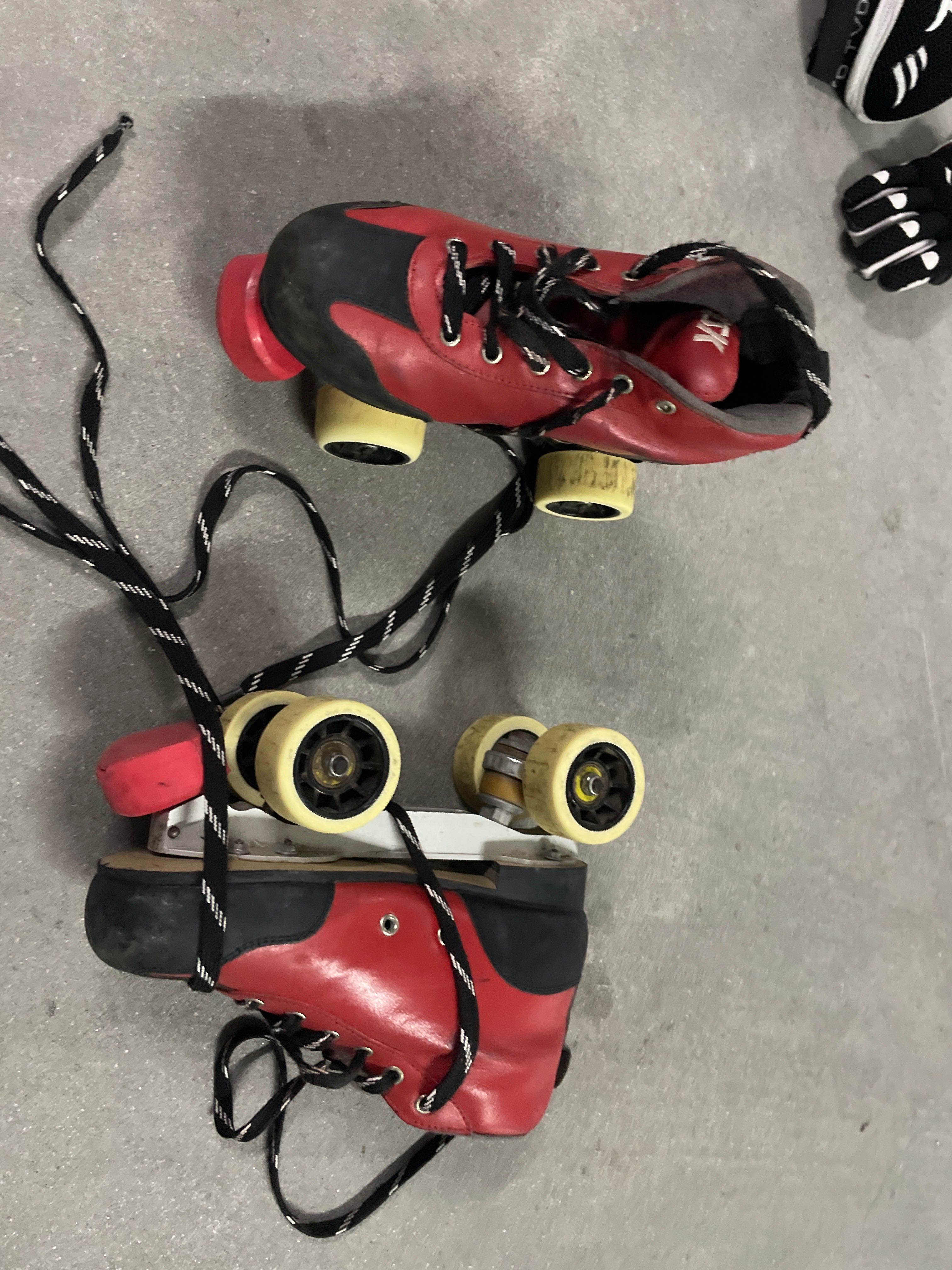 Vendo equipamento de hockey patins