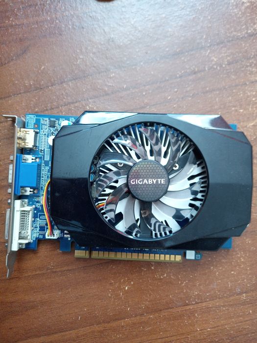 Відеокарта 1 або 2гб