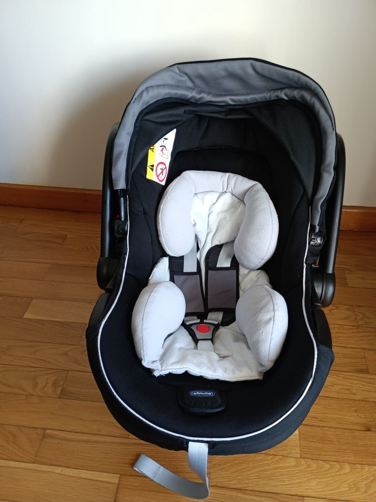 Cadeira Bebé/ Ovo/Babycoque da Chicco