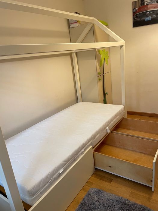 Łóżko domek z szufladami