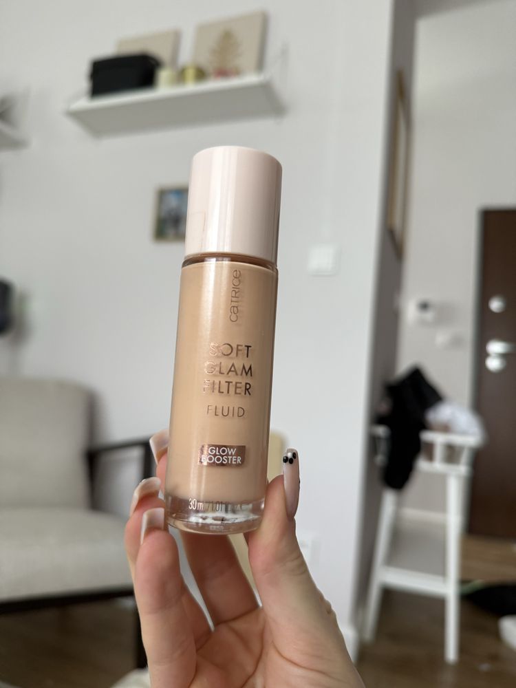 Catrice Soft Glam Filter Fluid Glow Booster 30ml – rozświetlający