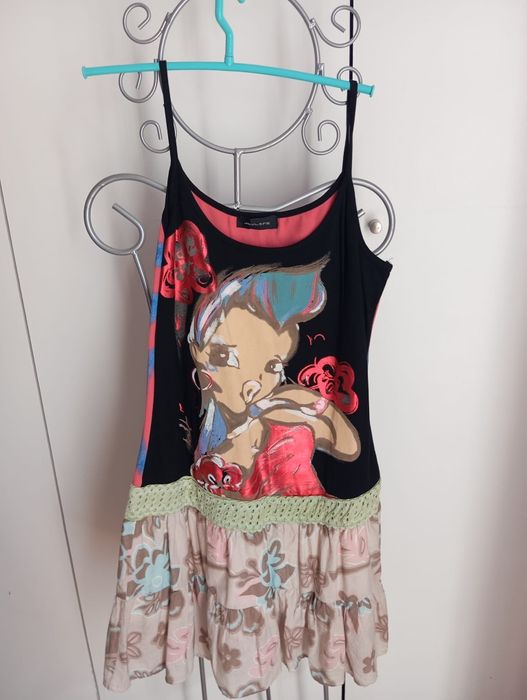 Vestido com desenho estampado