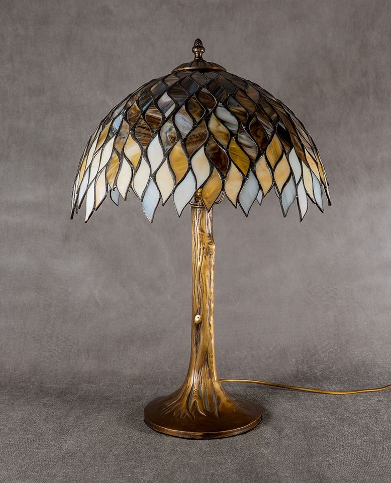 Mosiężna lampa stołowa / biurkowa w stylu Tiffany, pień drzewa