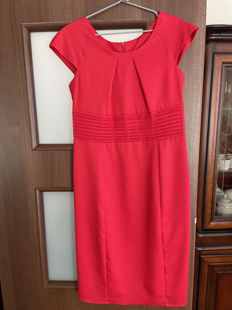 Sukienka nowa sukienka elegancka czerwona rozm.38
