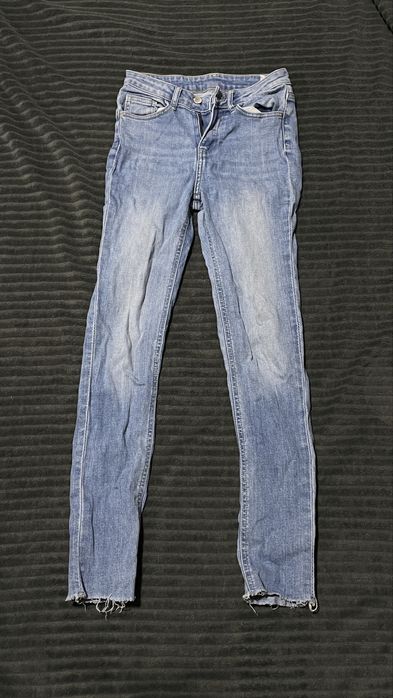 Джинси скіні, мом