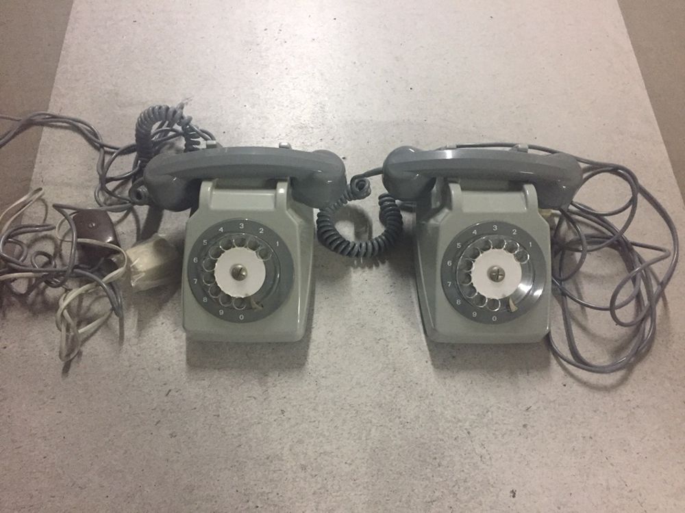 Dois telefones