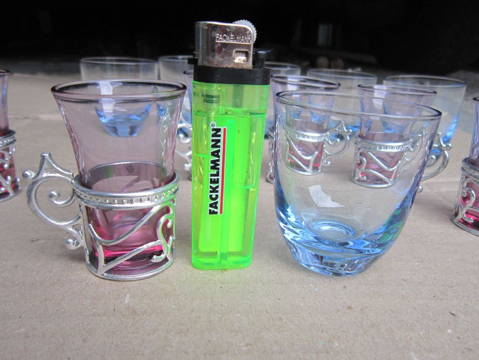 Сувенирный набор стопок в подстаканниках цветное стекло винтаж ссср