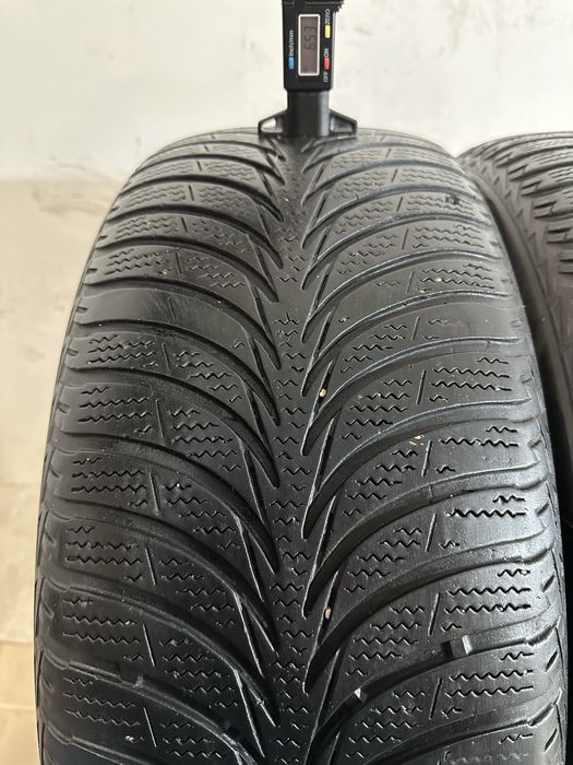 GoodYear UltraGrip Ice 2 215/55r17