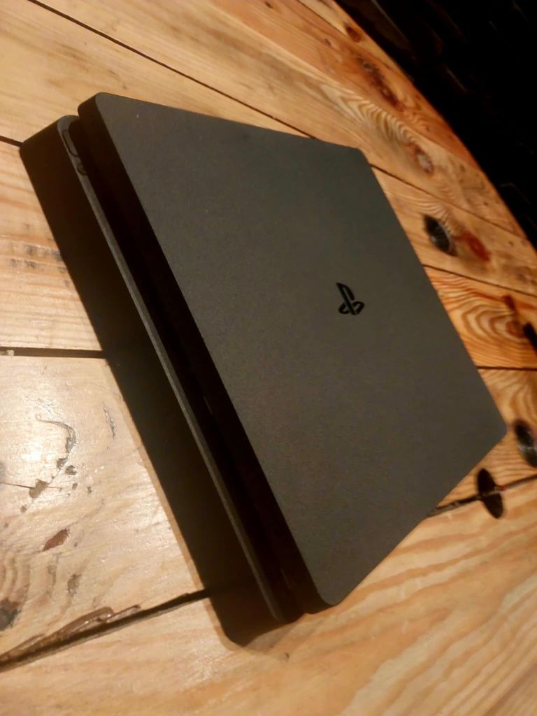 PlayStation z monitorem