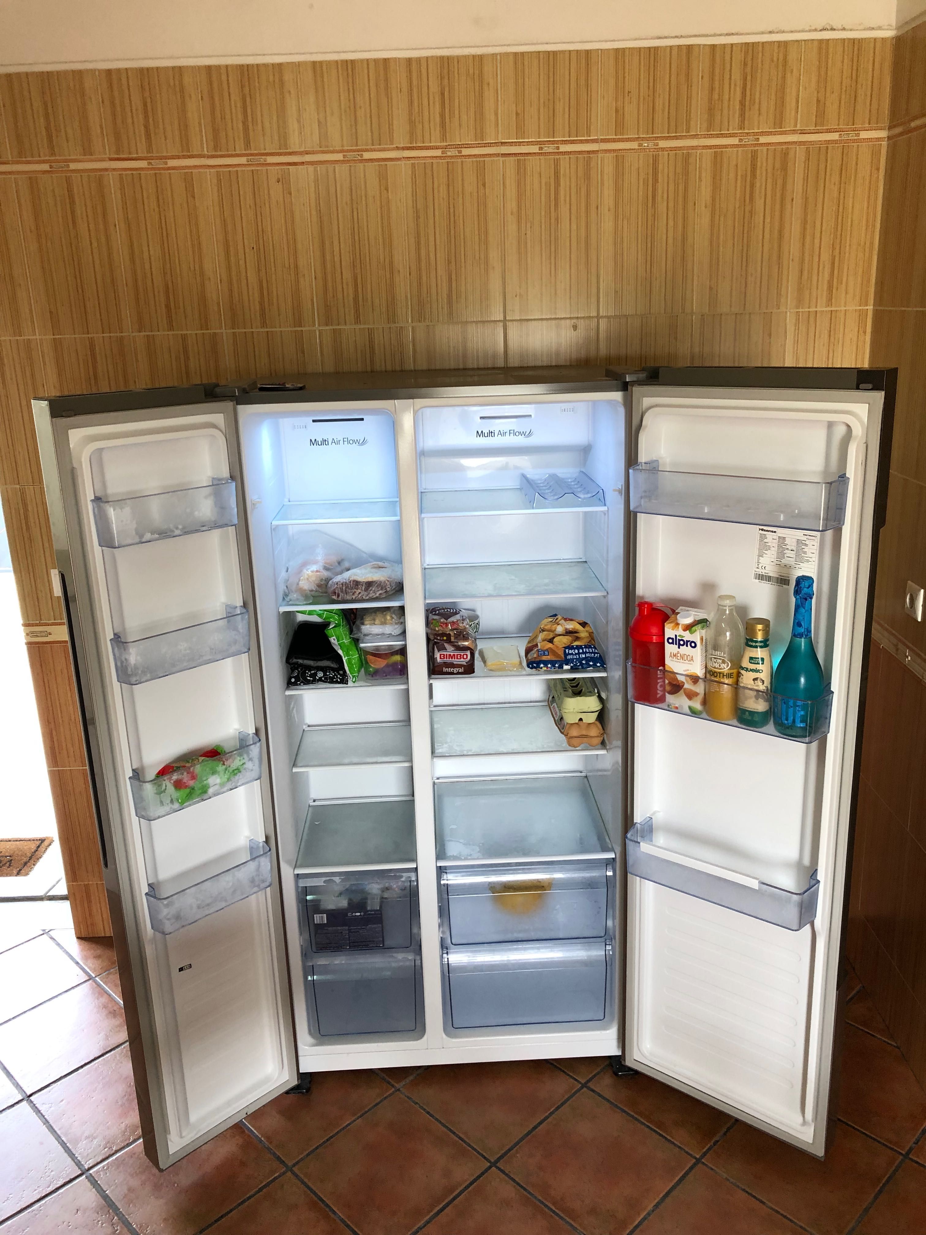 Frigorífico americano inox Hisense Side by Side COMO NOVO