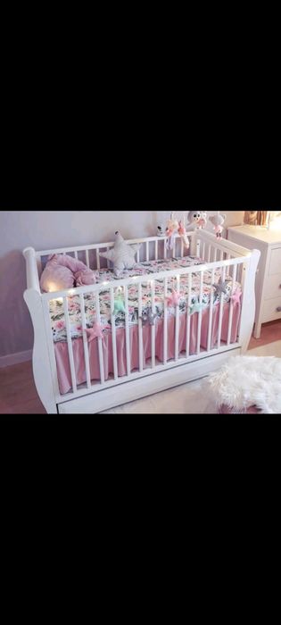 Łóżeczko dla dziewczynki