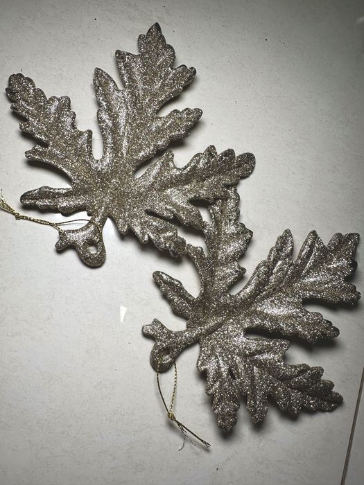 2 enfeites folha 3D 17cm - novo