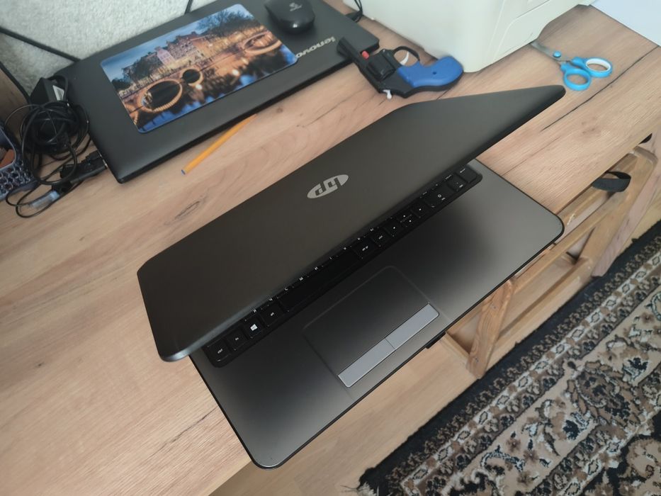 Продам ноутбук HP або обміняю на смарфон-планшет