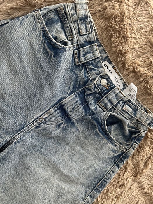 Джинси BERSHKA 36р
