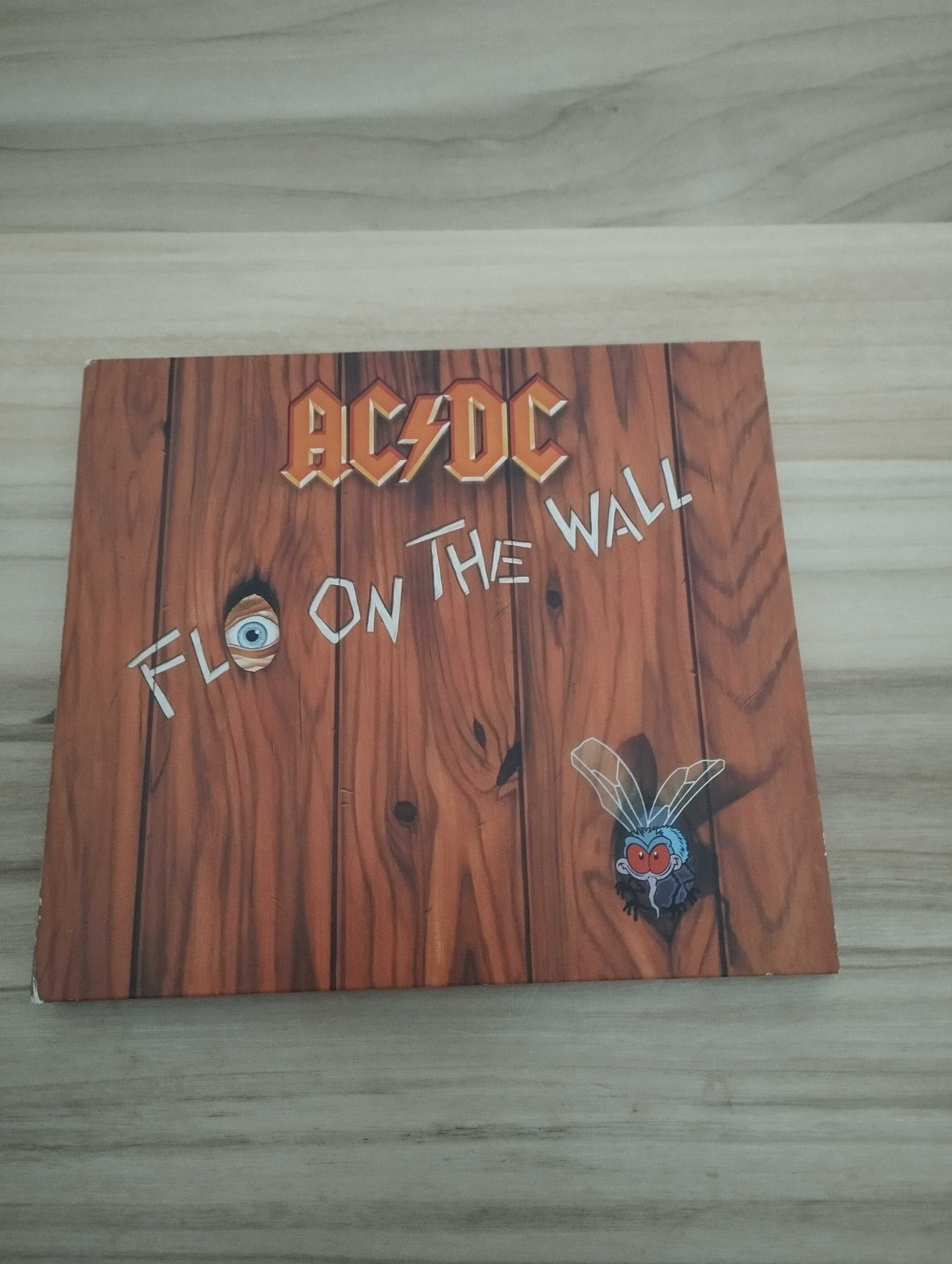 AC DC Flo On The Wall